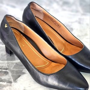 VIONIC Madison MIA BLACK PUMP SIZE 6